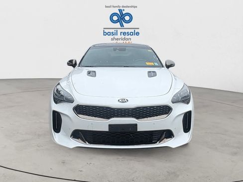 Used 2021 Kia Stinger GT1 AWD/4WD image 9