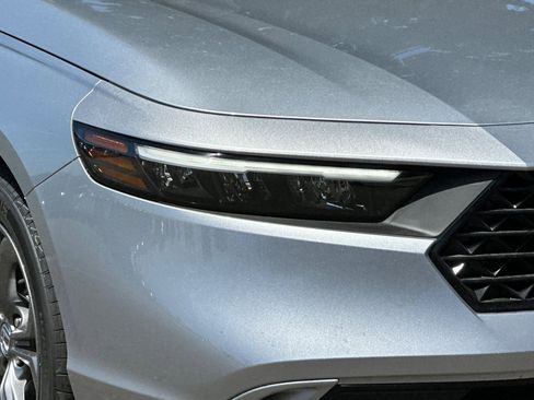 Used 2024 Honda Accord EX image 21