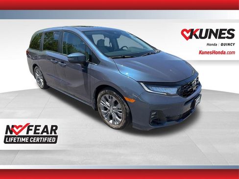 Used 2025 Honda Odyssey Touring image 1