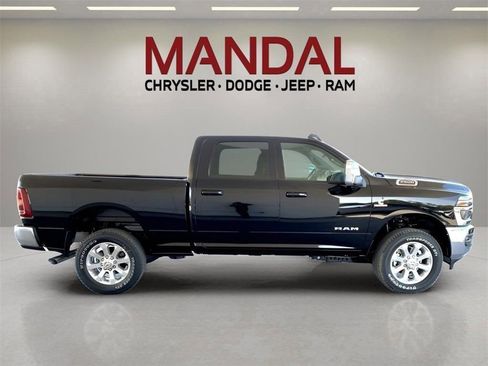 New 2026 RAM 2500 Laramie w/ Towing Technology Group AWD/4WD image 5