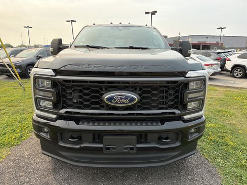Used 2025 Ford F250 XL w/ STX Appearance Package AWD/4WD image 3