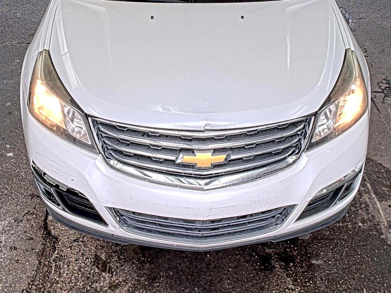 Used 2017 Chevrolet Traverse LT FWD image 6