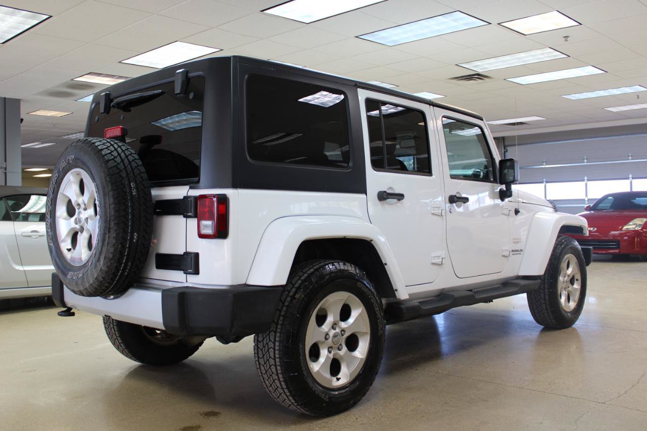 Used 2013 Jeep Wrangler Unlimited Sahara w/ Connectivity Group AWD/4WD image 21