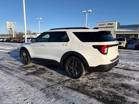 New 2026 Ford Explorer ST-Line w/ ST-Line Street Pack image 3