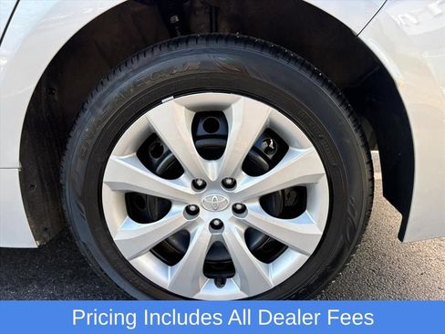 Used 2024 Toyota Corolla LE FWD image 27