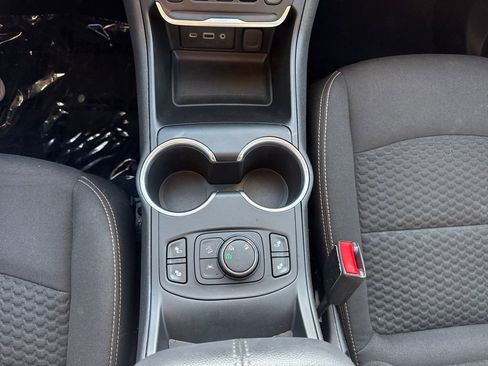 Used 2020 GMC Terrain SLE w/ Driver Convenience Package AWD/4WD image 21