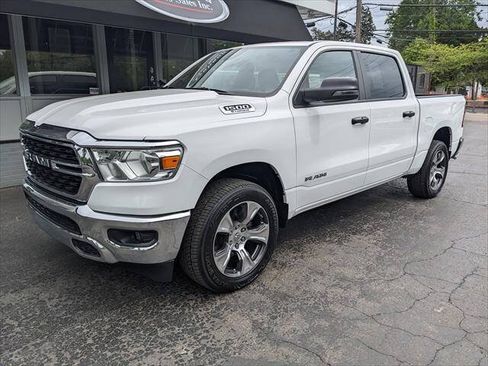 Used 2023 RAM 1500 Big Horn AWD/4WD image 1