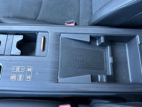 Used 2023 Nissan Ariya FWD image 33