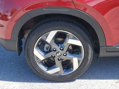 Certified 2025 Hyundai Venue SEL image 5