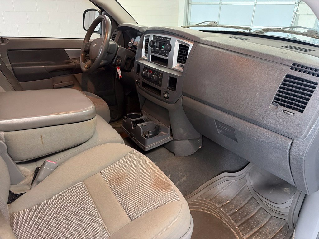 Used 2007 Dodge Ram 1500 Truck SLT RWD image 3