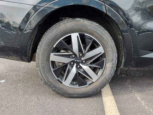 Used 2023 Kia Sorento S w/ Panoramic Sunroof Package image 26