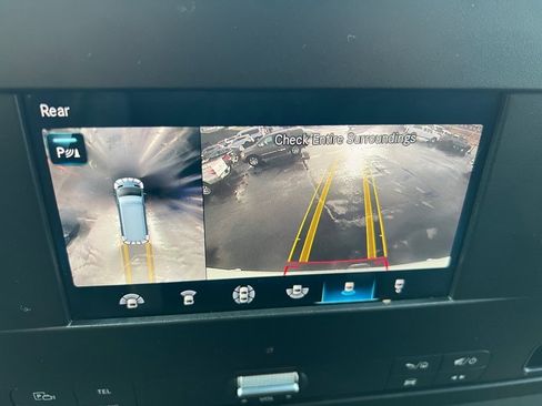 Used 2024 Mercedes-Benz Sprinter 2500 image 27