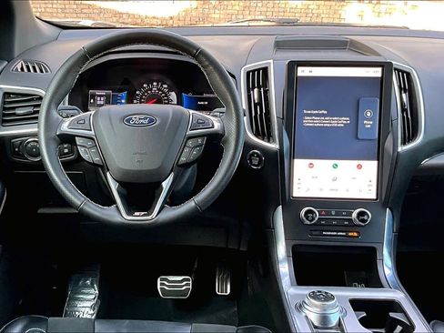 Used 2023 Ford Edge ST image 5