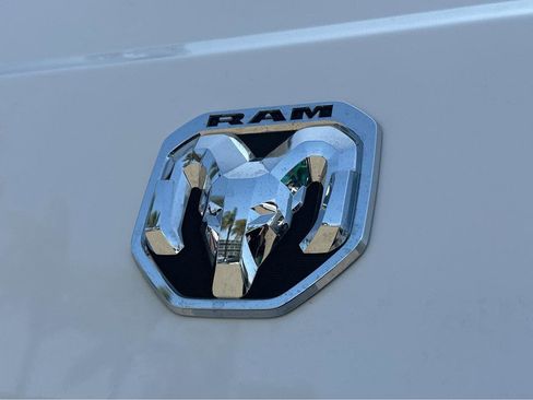 Used 2023 RAM ProMaster 2500 FWD image 40