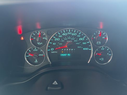 Used 2024 Chevrolet Express 2500 w/ Driver Convenience Package image 14