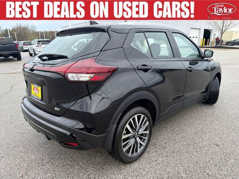 Used 2023 Nissan Kicks SV FWD image 3