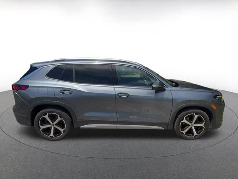 Used 2026 Volkswagen Tiguan SE FWD image 15