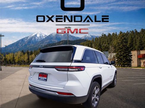 Used 2022 Jeep Grand Cherokee Limited 4xe AWD/4WD image 8