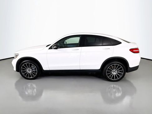 Used 2019 Mercedes-Benz GLC 300 4MATIC Coupe image 2