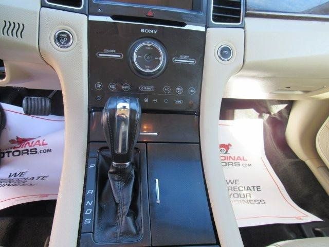 Used 2017 Ford Taurus Limited FWD image 15