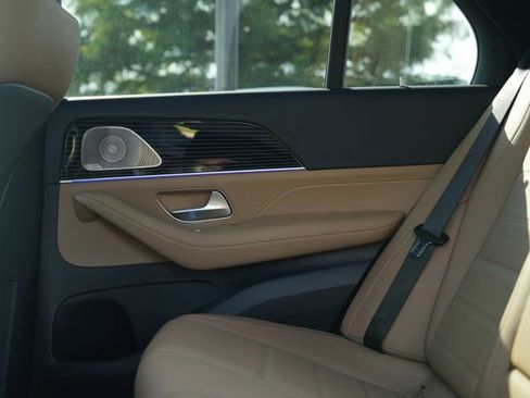 Certified 2026 Mercedes-Benz GLE 450 4MATIC image 37