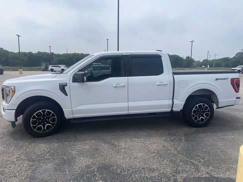Used 2022 Ford F150 XLT w/ Equipment Group 302A High RWD image 7