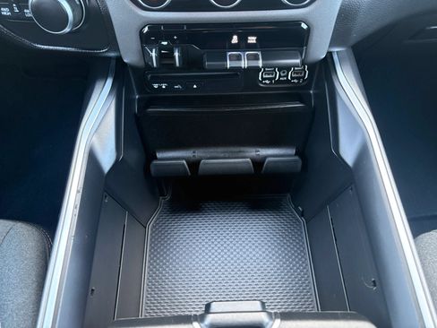 Used 2019 RAM 1500 Big Horn AWD/4WD image 33
