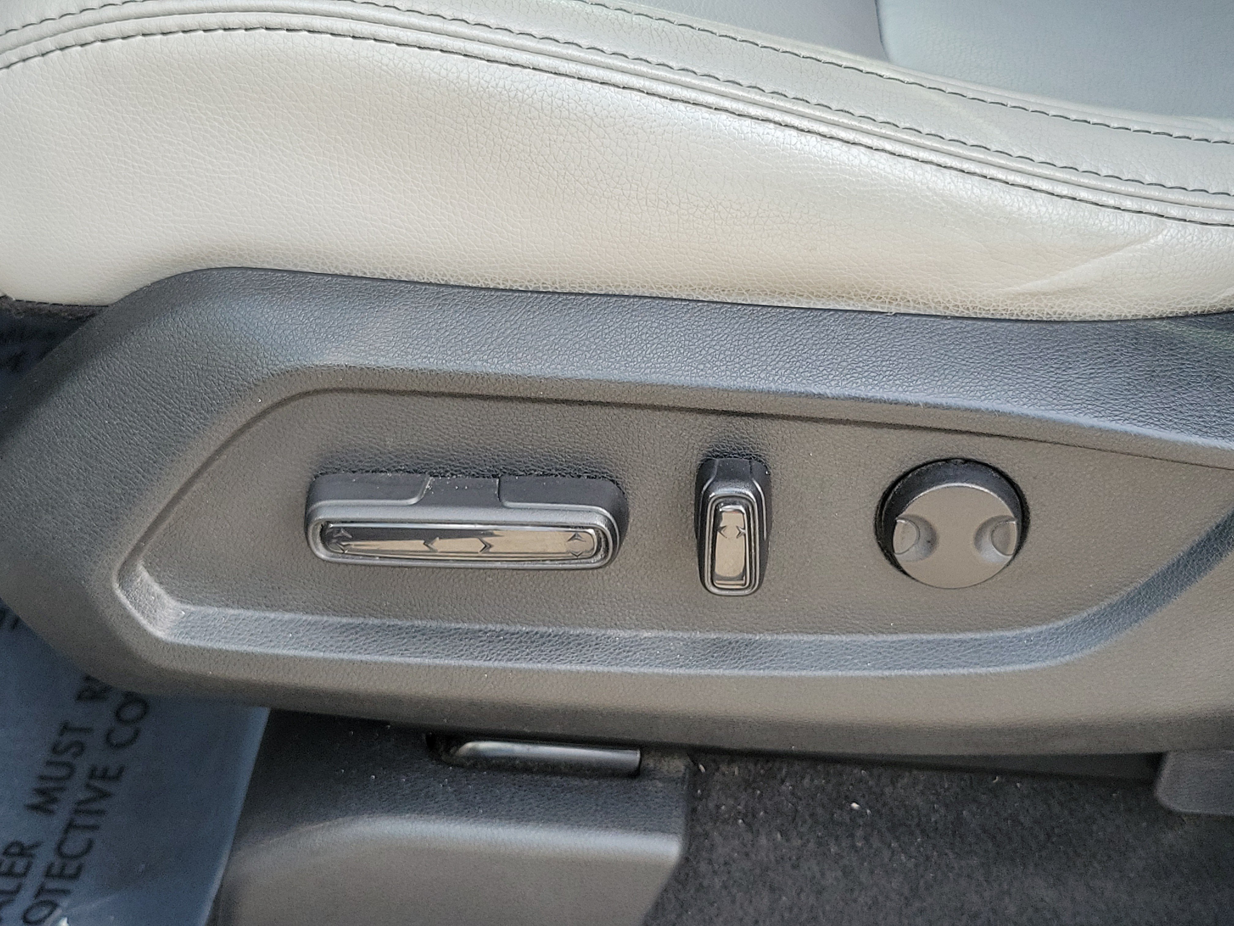 Used 2023 Honda Pilot EX-L image 14