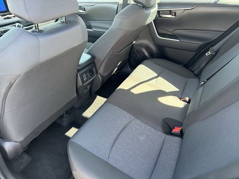 Certified 2025 Toyota RAV4 XLE AWD/4WD image 17