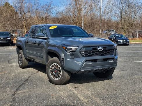 Used 2024 Toyota Tacoma TRD Off-Road w/ TRD Off Road Upgrade Package image 39