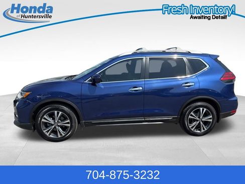 Used 2017 Nissan Rogue SL w/ SL Premium Package image 5
