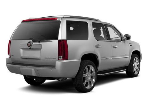 Used 2013 Cadillac Escalade 2WD image 26