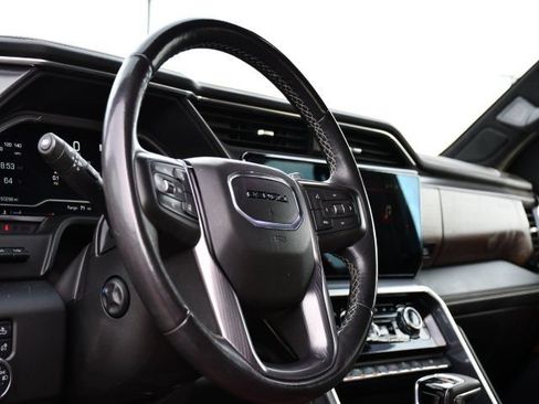 Used 2023 GMC Sierra 1500 Denali Ultimate AWD/4WD image 13