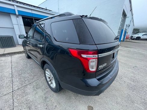 Used 2014 Ford Explorer XLT w/ Equipment Group 202A FWD image 7