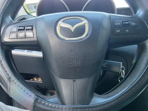 Used 2011 MAZDA MAZDA3 i Touring FWD image 10