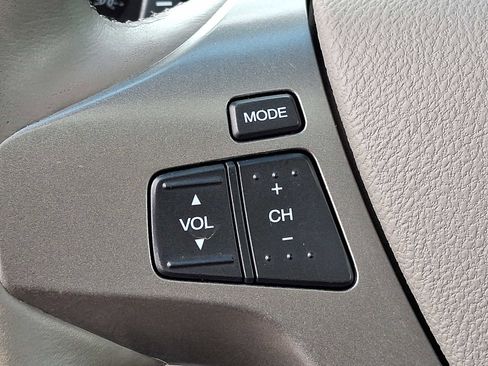 Used 2013 Acura MDX w/ Technology Package AWD/4WD image 24