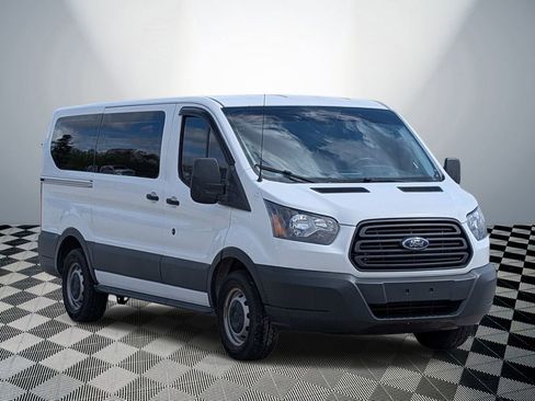 Used 2017 Ford Transit 150 XL RWD image 4