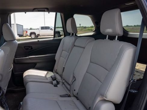 Used 2023 Honda Passport Elite image 14