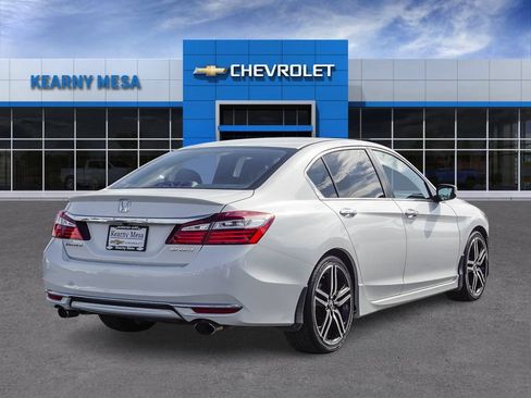 Used 2016 Honda Accord Sport image 6