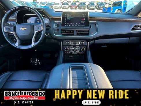 Used 2024 Chevrolet Suburban High Country w/ Advanced Technology Package image 13