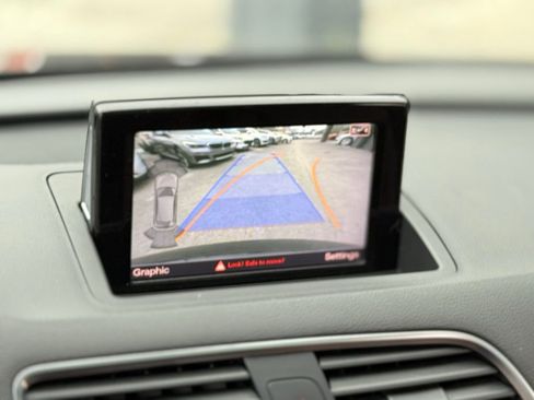 Used 2017 Audi Q3 2.0T Prestige w/ Prestige Package image 24