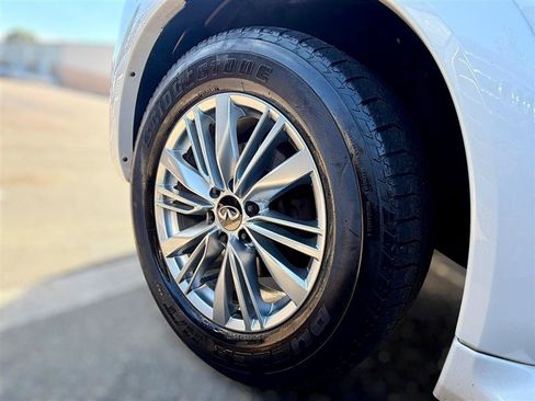 Used 2019 INFINITI QX80 Luxe AWD/4WD image 32