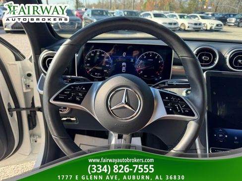 Used 2025 Mercedes-Benz C 300 4MATIC Sedan image 17