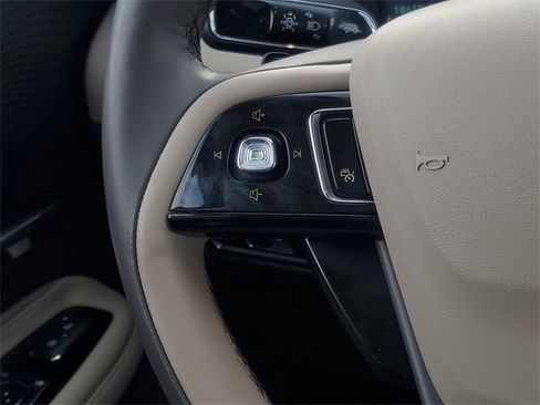 Certified 2023 Lincoln Corsair Reserve w/ Equipment Group 201A image 17