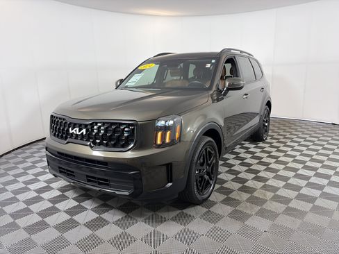 Used 2024 Kia Telluride EX X-Line image 2