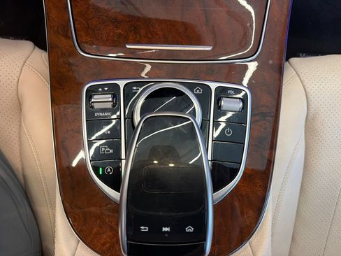 Used 2020 Mercedes-Benz E 350 Sedan image 37