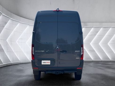 Used 2026 Mercedes-Benz Sprinter 2500 image 5