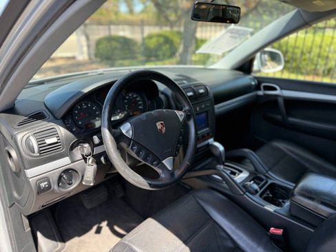 Used 2006 Porsche Cayenne AWD/4WD image 9