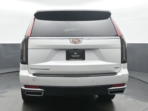 Certified 2023 Cadillac Escalade Premium Luxury AWD/4WD image 5