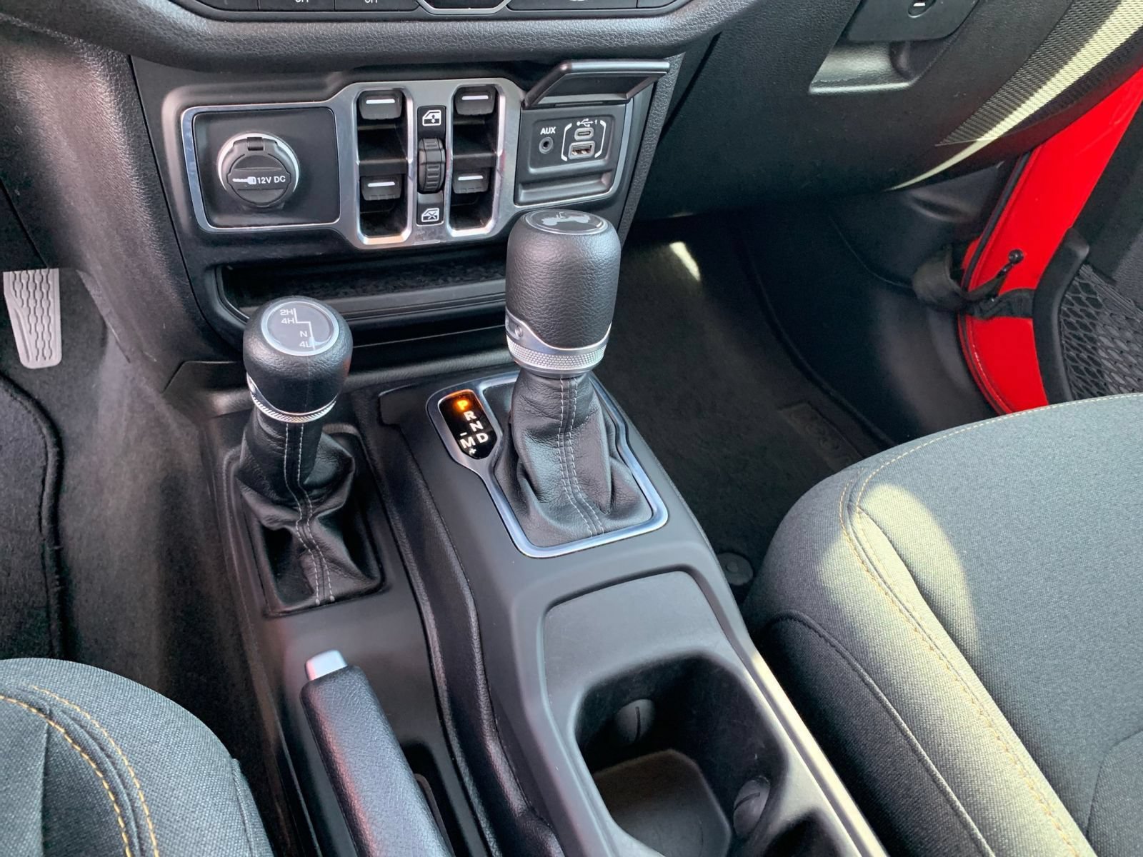 Used 2025 Jeep Wrangler Unlimited Sport AWD/4WD image 39